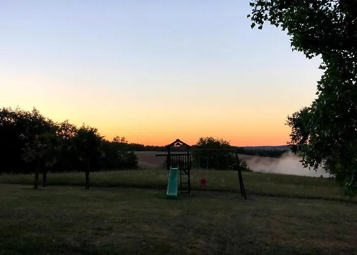 Daramousque Et بيت للعطل مونكلار دو كيارْسي